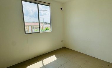 En alquiler casa de 3 dormitorios en urb.Los Geranios 3 en chongon.