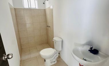 En alquiler casa de 3 dormitorios en urb.Los Geranios 3 en chongon.