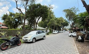 Bangunan Komersial Hitung Tanah Surabaya Pusat Dekat Raya Darmo