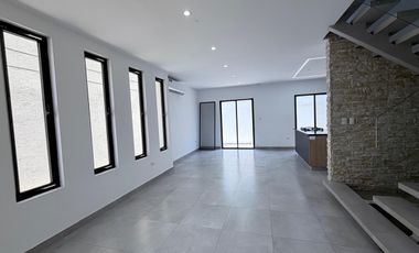 casa Moderna en Alquiler Vía Salitre