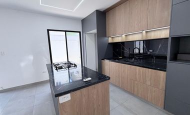 casa Moderna en Alquiler Vía Salitre