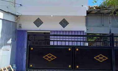 dijual/sewa rumah siap huni semi furnished berlokasi strategis dekat supermarket dan rumah sakit di jl. sungai raya dalam