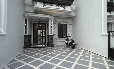 Rumah mewah 2 Lantai luas tanah besar Lokasi Grand depok City dekat alun alun