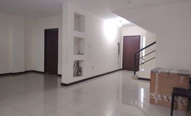 Casa de venta en la Urbanización Belo Horizonte, Vía a la Costa, Guayaquil.