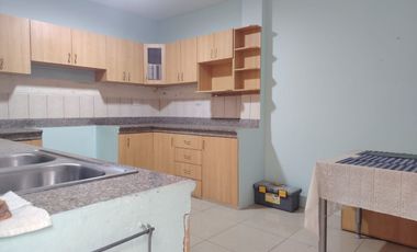 Casa de venta en la Urbanización Belo Horizonte, Vía a la Costa, Guayaquil.