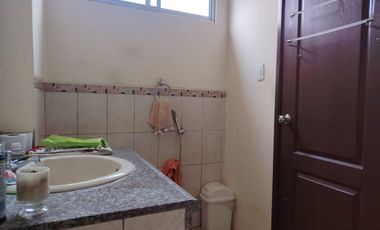 Casa de venta en la Urbanización Belo Horizonte, Vía a la Costa, Guayaquil.