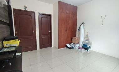 Casa de venta en la Urbanización Belo Horizonte, Vía a la Costa, Guayaquil.