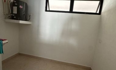 VILLA RESIDENCIAL EN CHOLUL EN RENTA NUEVA EN PRIVADA.
