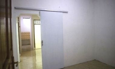 Dikontrakkan Rumah Tidak Berperabot di Cakung Jakarta Timur