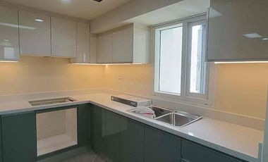 4 bedrooms Newly renovated in Forbes Tower