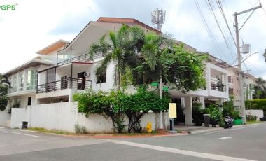 Mahogany Place 3 Taguig Single detached house LA 167 sqm FA 305 sqm 4 bedroom 2 parking for sale