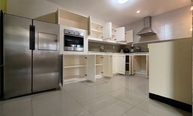 Mahogany Place 3 Taguig Single detached house LA 167 sqm FA 305 sqm 4 bedroom 2 parking for sale