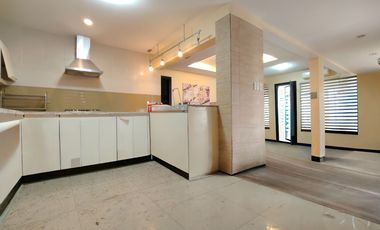 Mahogany Place 3 Taguig Single detached house LA 167 sqm FA 305 sqm 4 bedroom 2 parking for sale