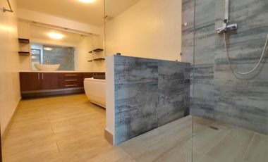 Mahogany Place 3 Taguig Single detached house LA 167 sqm FA 305 sqm 4 bedroom 2 parking for sale