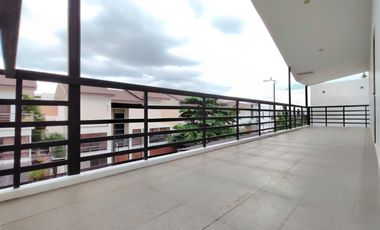 Mahogany Place 3 Taguig Single detached house LA 167 sqm FA 305 sqm 4 bedroom 2 parking for sale