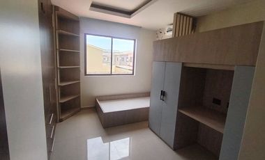 En renta casa semiamoblada en urbanización Orocity