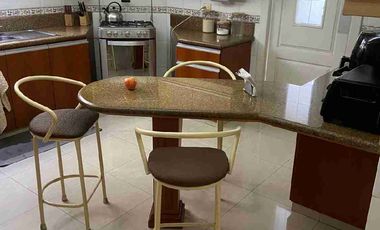 VENDO DEPARTAMENTO DE 3 DORMITORIOS EN PORTON DE LAS LOMAS DE URDESA  EN GUAYAQUIL ECUADOR