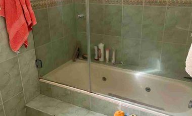 VENDO DEPARTAMENTO DE 3 DORMITORIOS EN PORTON DE LAS LOMAS DE URDESA  EN GUAYAQUIL ECUADOR