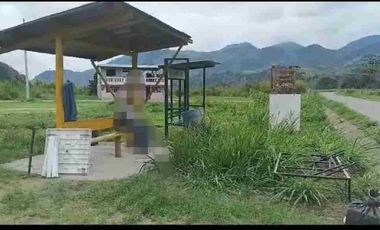 se vende propiedad en obrera negra área de 400 metros en Villa Dorita Intag Cotacachi IMBABURA Ecuador