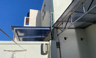 Casa en renta en Fraccionamiento con jardin, 3 recamaras, 2 lugares de estacionamiento en Bosques de ICA