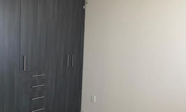Casa en renta en Fraccionamiento con jardin, 3 recamaras, 2 lugares de estacionamiento en Bosques de ICA