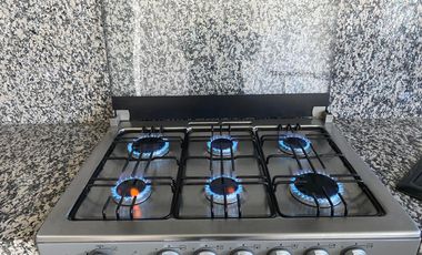 Casa en renta en Fraccionamiento con jardin, 3 recamaras, 2 lugares de estacionamiento en Bosques de ICA