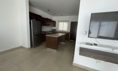 CASA EN RENTA EN CIUDAD DEL CARMEN 📍 Ubicación: Privada San Román #9 Col. San Joaquín, Ciudad del Carmen