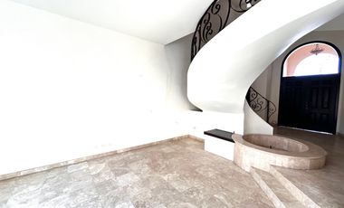 Venta bella residencia en La Paloma, plusvalia, diseño y ubicacion.