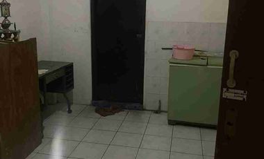 Disewa Rumah Strategis  dalam komplek nyaman di pulomas kayu putih dekat RS EMC pulomas
