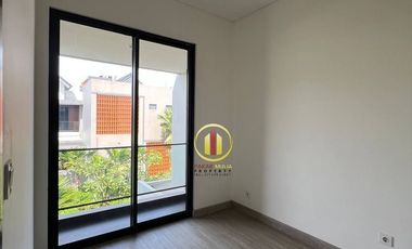 Rumah siap huni di Podomoro Buah Batu Bandung Harga Turun Jadi 1,95 M