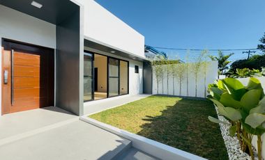 Fully Renovated Bungalow House and Lot for Sale in BF Homes, Parañaque City