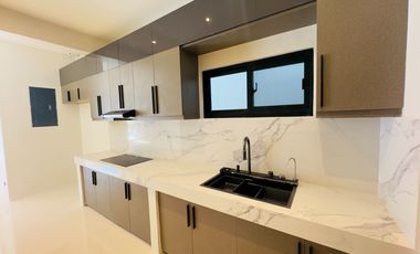 Fully Renovated Bungalow House and Lot for Sale in BF Homes, Parañaque City