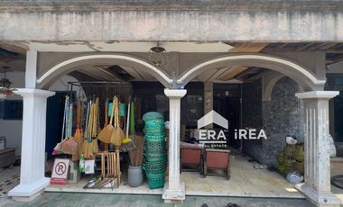 RUMAH DIJUAL DI SOLO SERENGAN DEKAT PASAR KEMBANG, PASAR KADIPOLO