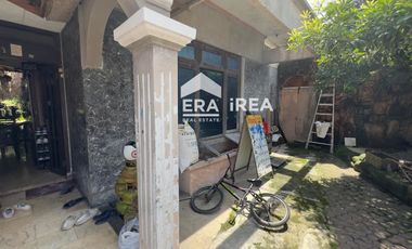 RUMAH DIJUAL DI SOLO SERENGAN DEKAT PASAR KEMBANG, PASAR KADIPOLO