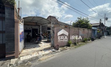 RUMAH DIJUAL DI SOLO SERENGAN DEKAT PASAR KEMBANG, PASAR KADIPOLO