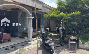 RUMAH DIJUAL DI SOLO SERENGAN DEKAT PASAR KEMBANG, PASAR KADIPOLO