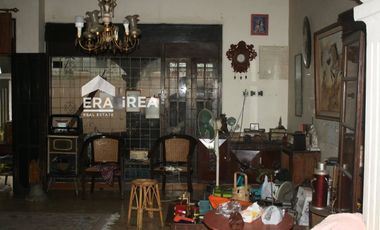 RUMAH DIJUAL DI SOLO SERENGAN DEKAT PASAR KEMBANG, PASAR KADIPOLO
