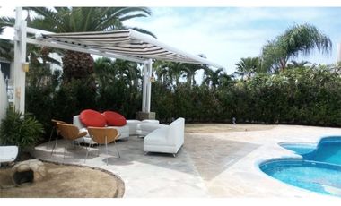 Venta de Casa en Urbanización Privada Manta