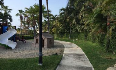 Venta de Casa en Urbanización Privada Manta