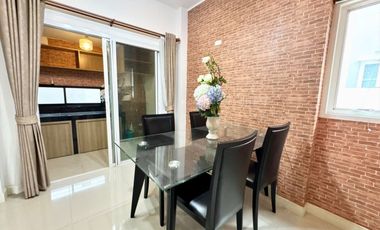 For Sale Twin House Trio Town Village, Sriracha
