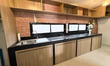 For Sale Twin House Trio Town Village, Sriracha