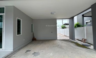 For Sale Twin House Trio Town Village, Sriracha