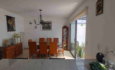 HERMOSA CASA EN VENTA TORRE DE PIEDRA EN EL REFUGIO.