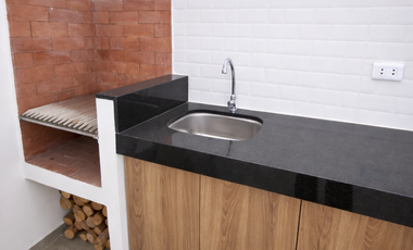 ¡SE VENDE DUPLEX DE ESTRENO EN SURCO!