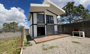 Se renta Lotf Amueblado una recamara dos niveles construidos en Jesús del Monte Altozano