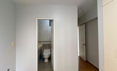 Venta Departamento Surco | Av Encalada (Cerca Embajada Americana - |Balcon | Piscina En Areas Comunes