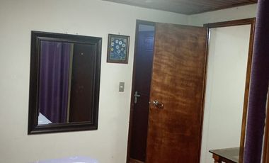 Casa en venta 4 dormitorios 2 baños comuna El Bosque, condominio cerrado