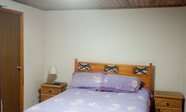 Casa en venta 4 dormitorios 2 baños comuna El Bosque, condominio cerrado