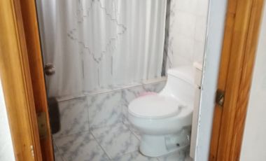 Casa en venta 4 dormitorios 2 baños comuna El Bosque, condominio cerrado