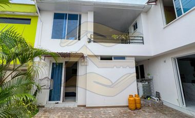 Urb. Priv. San Marino Casa #2